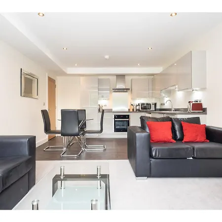 Stylish Flat Near The City Centre - Pass The Keys York Exterior photo
